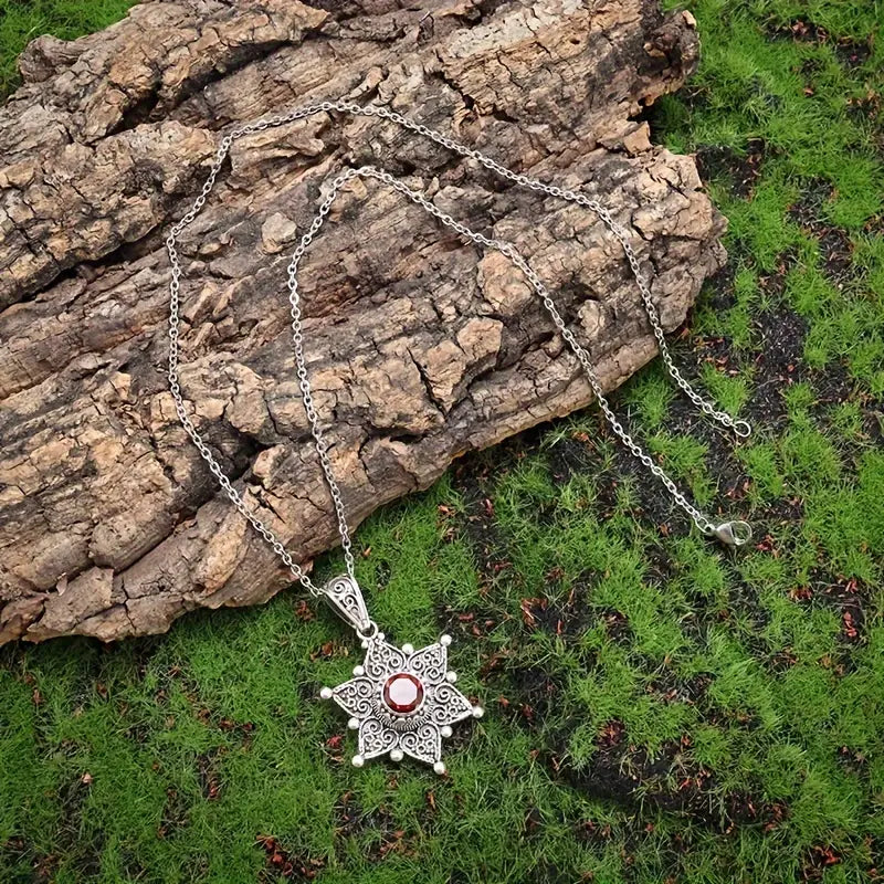 Zilveren Robijnen Ster Hanger Ketting