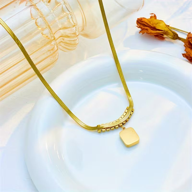 Regalia Prism Smaragden Ketting | Goud