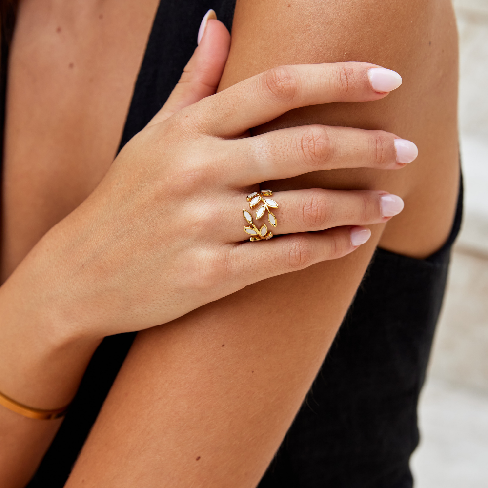 Gouden Leaf Motif Ring