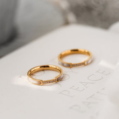 Gabrielle Diamanten Simulant Gouden Ring