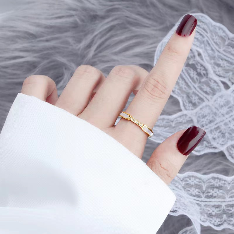 Gabrielle Diamanten Simulant Gouden Ring