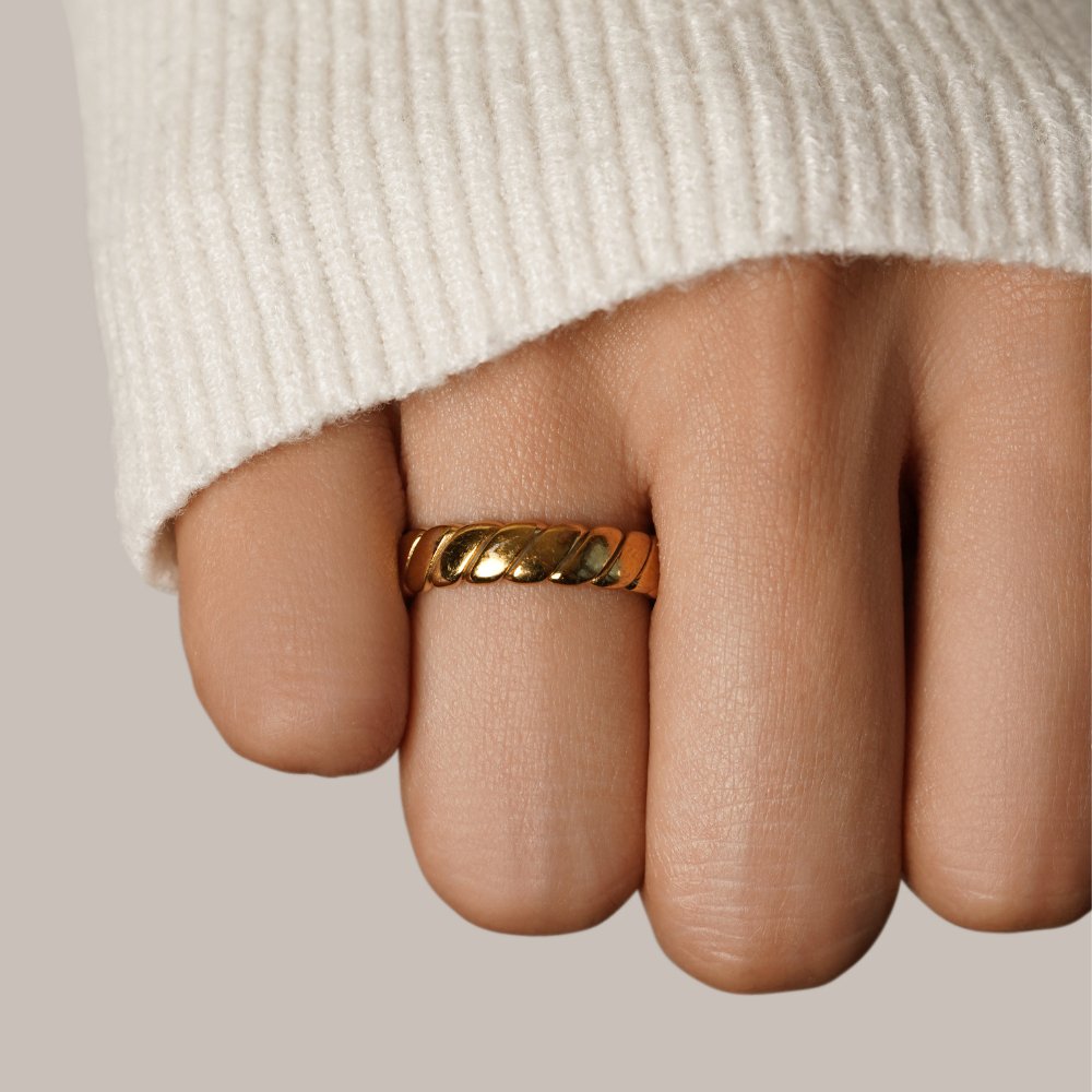 Calira Gedraaide Oneindigheidsring