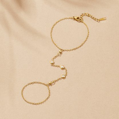 Freya Crystal Hand Chain Armband