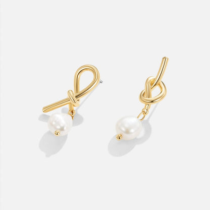 Geknoopte Gouden & Zoetwaterparel Oorbellen