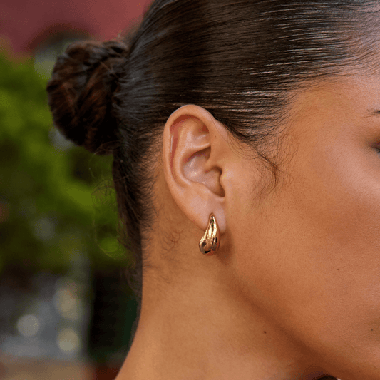 Mini Gebogen Gouden Hoops